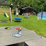 Unterdacheben Farmház *